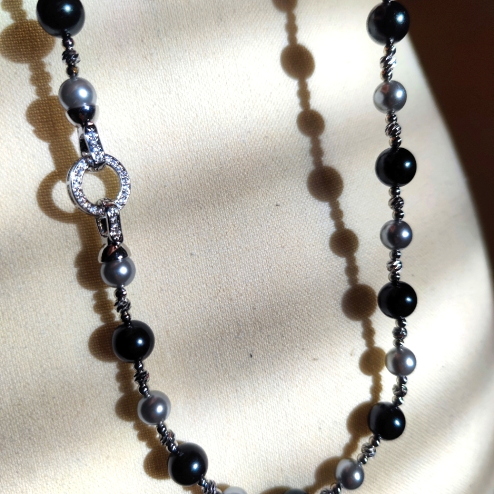 NEW ! Elegant Pearl Necklace